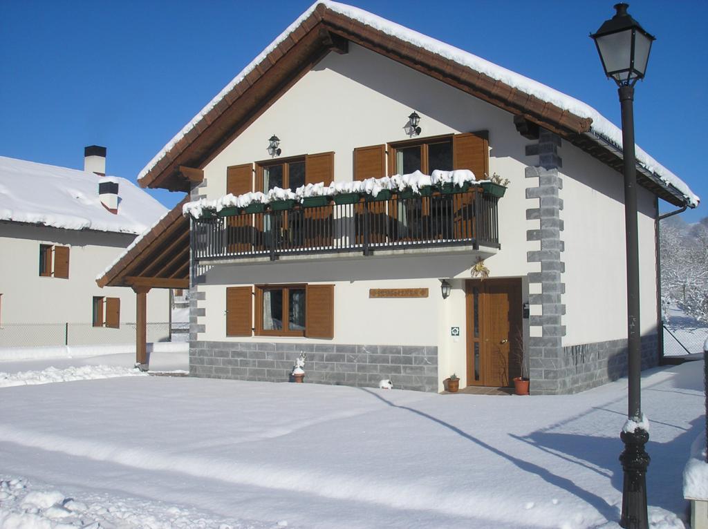 Albergue Irugoienea Espinal-Auzperri Екстер'єр фото
